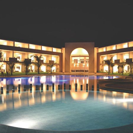 Sun Hotel Warnes Luaran gambar