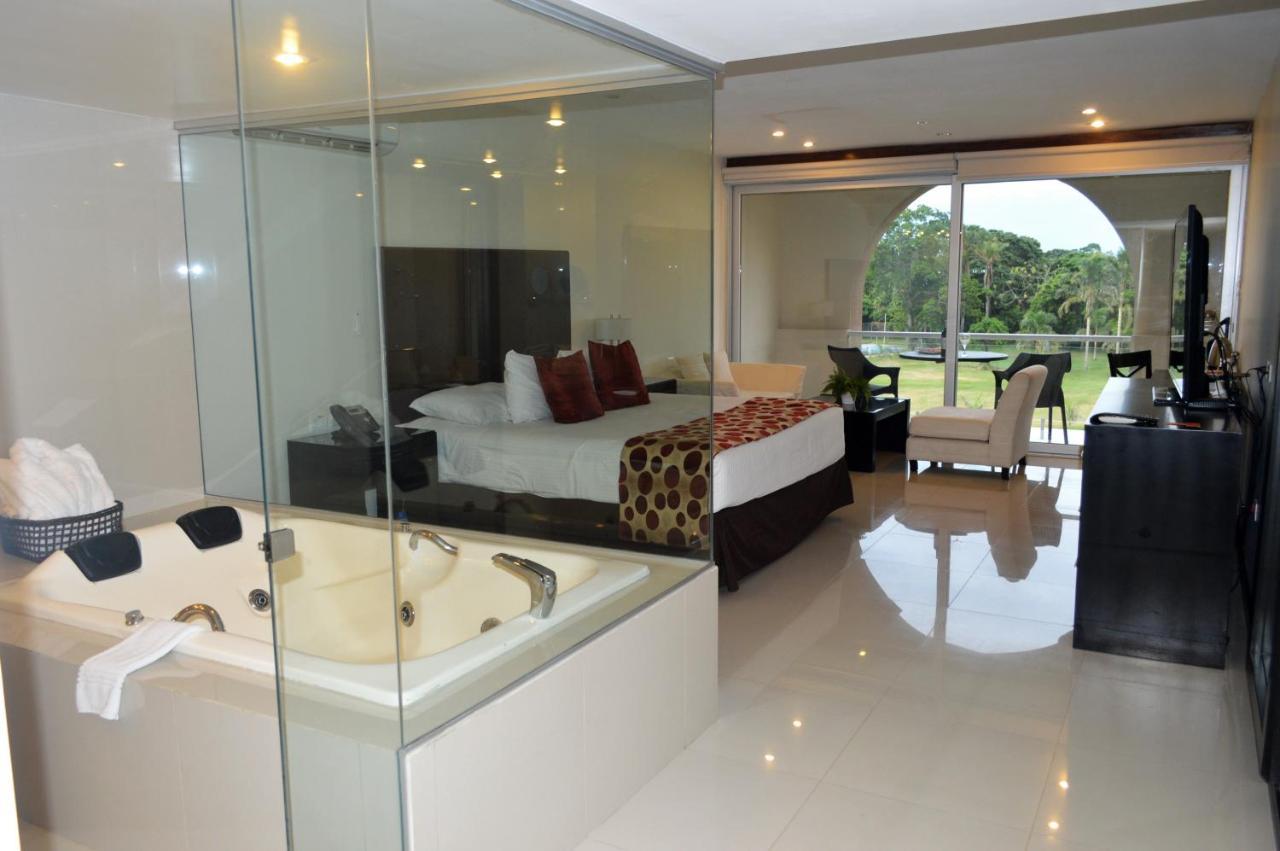 Sun Hotel Warnes Luaran gambar