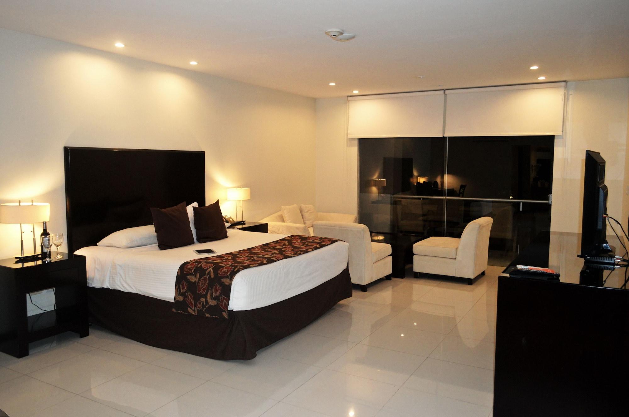 Sun Hotel Warnes Luaran gambar