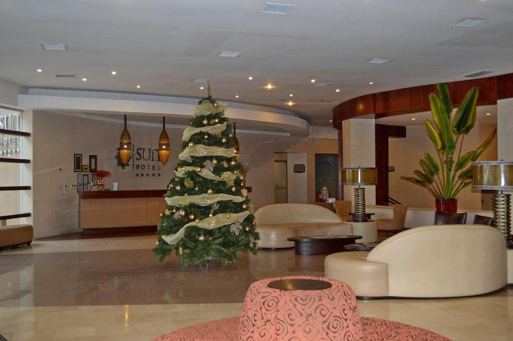 Sun Hotel Warnes Luaran gambar