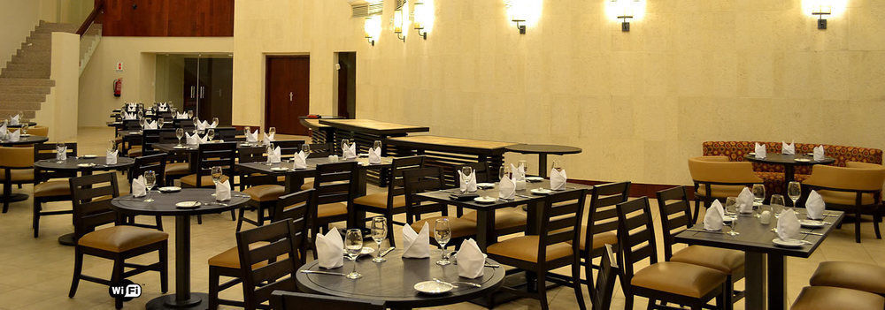 Sun Hotel Warnes Luaran gambar