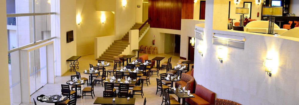 Sun Hotel Warnes Luaran gambar