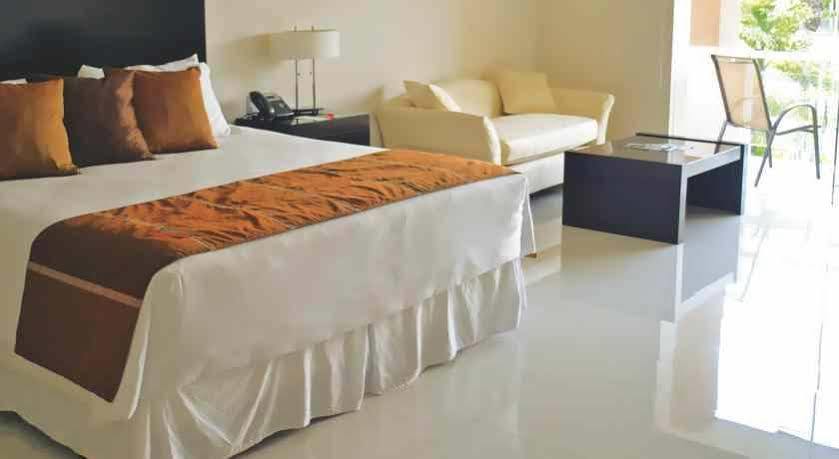 Sun Hotel Warnes Luaran gambar