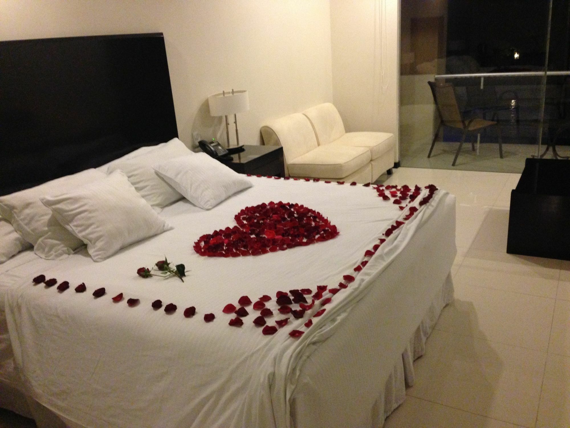 Sun Hotel Warnes Luaran gambar