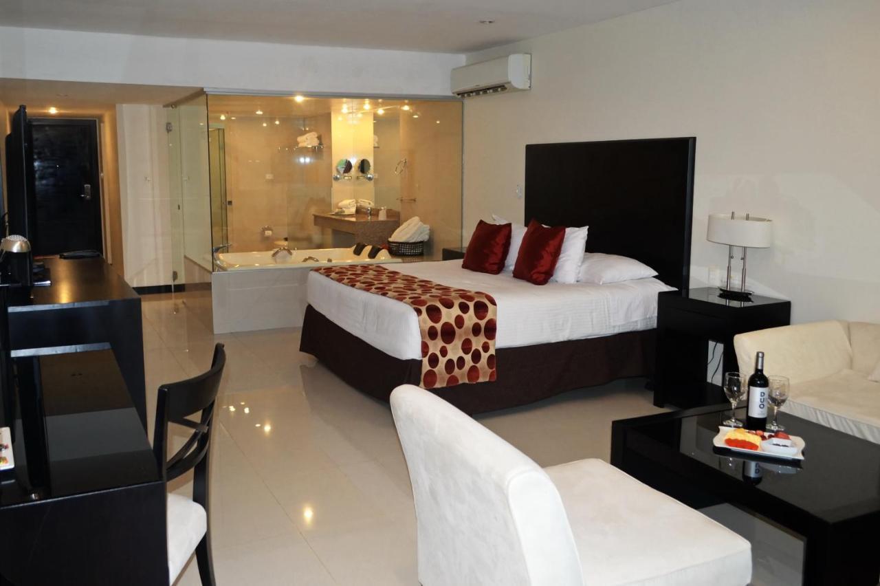 Sun Hotel Warnes Luaran gambar