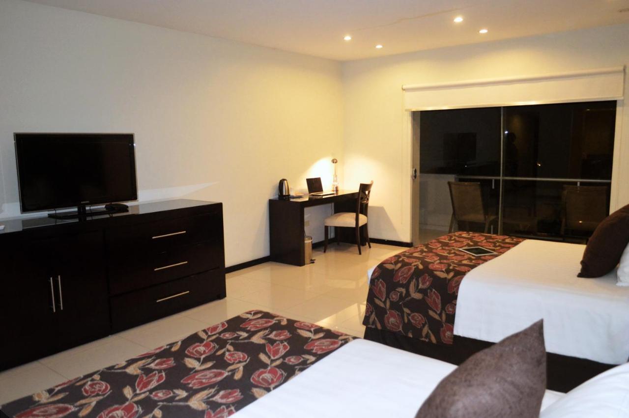 Sun Hotel Warnes Luaran gambar