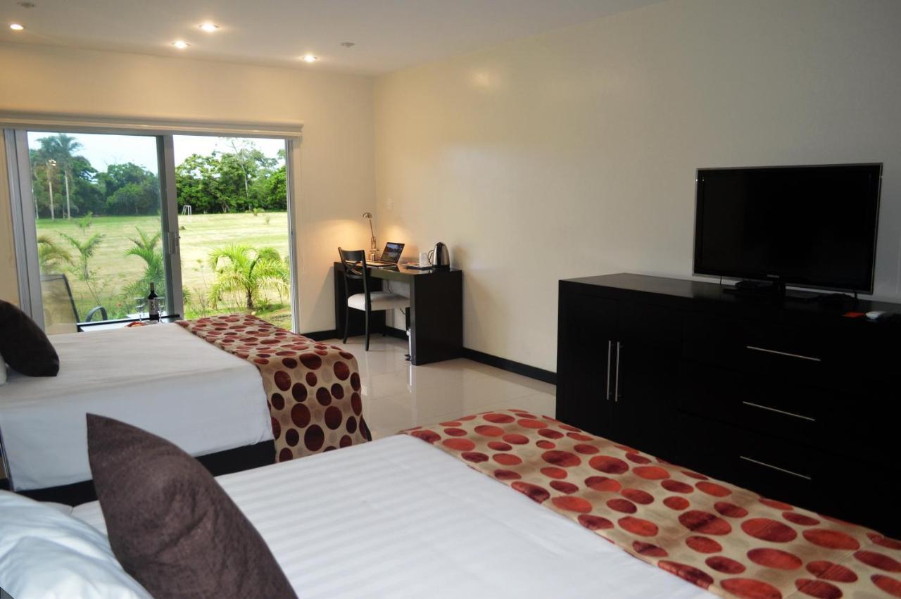 Sun Hotel Warnes Luaran gambar